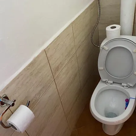 Chatocka Na Siravke * Kaluža